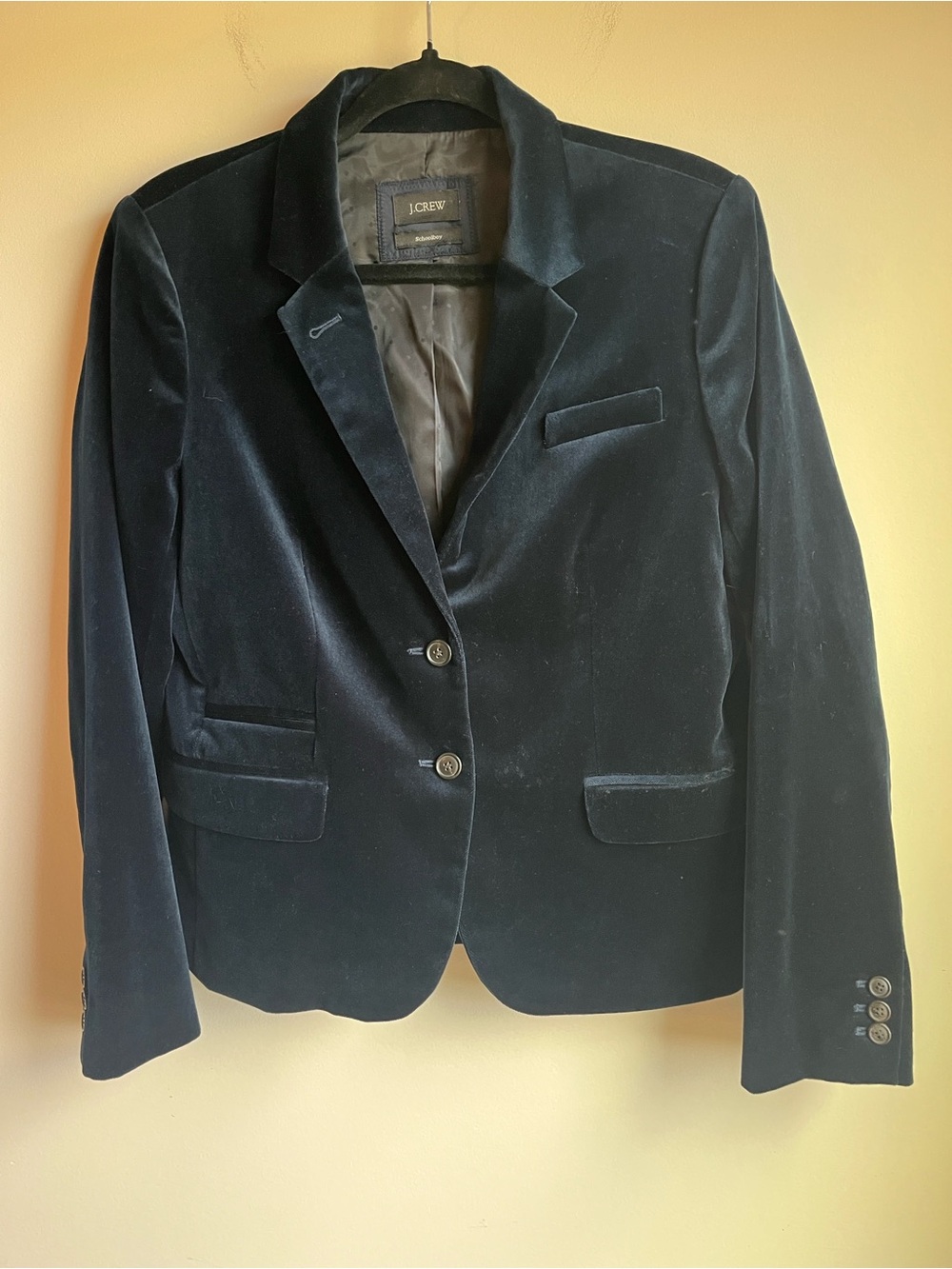 J. Crew school boy Velvet Blazer in Navy blue women’s size medium